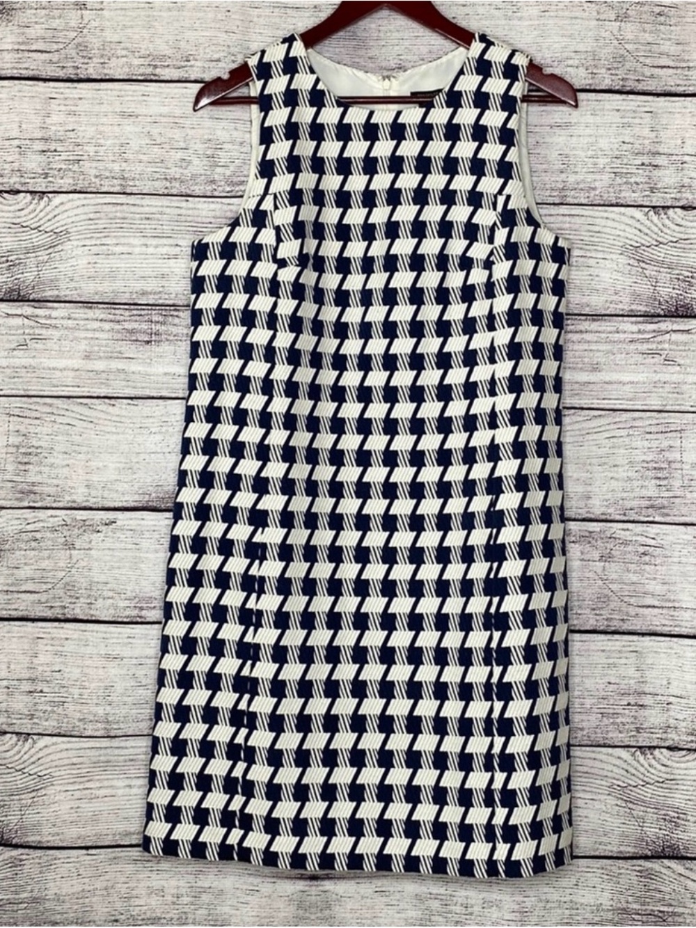 Ann Taylor Factory Navy and White Houndstooth Sheath Dress - Size 4